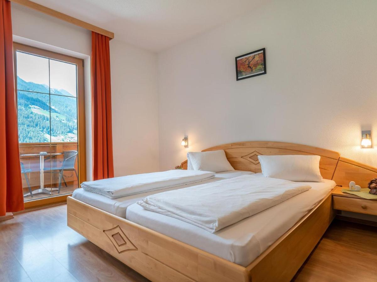 Plush Apartment With Mountain Views Neustift im Stubaital Eksteriør billede